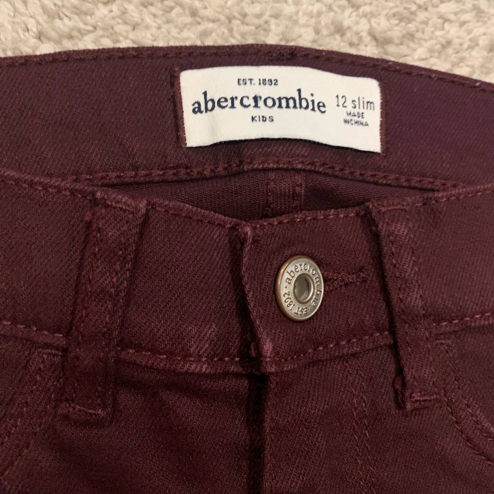 EUC Abercrombie Maroon Pants